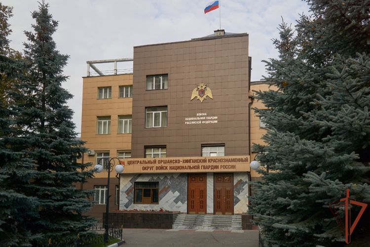 Более 900 подозреваемых в преступлениях задержали росгвардейцы в ЦФО за февраль