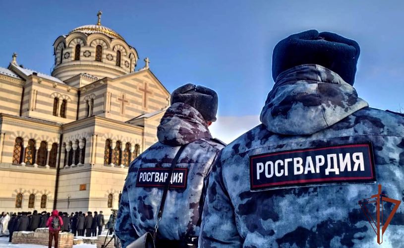 В Росгвардии отмечают восьмую годовщину воссоединения Крымского полуострова и Севастополя с Россией