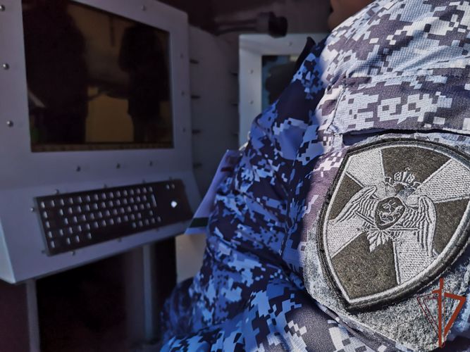 На выставке «ЭКСПОТЕХНОСТРАЖ» авиация Росгвардии показала работу аэростата