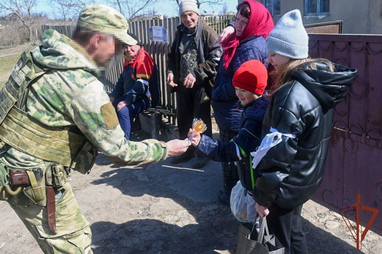 Росгвардия доставила 10 тонн гумпомощи жителям Донбасса и Украины