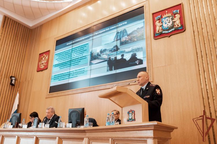 Начальник югорского управления Росгвардии принял участие в заседании окружной Думы