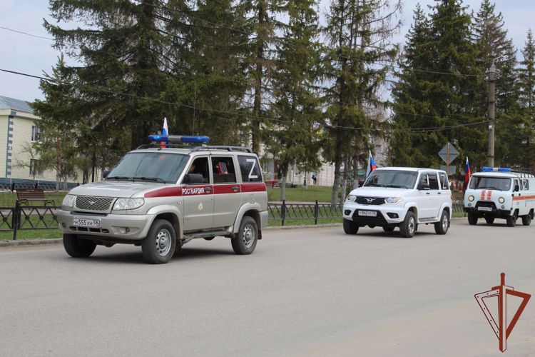 Сотрудники Росгвардии приняли участие в автопробеге в поддержку защитников Отечества в Пензенской области