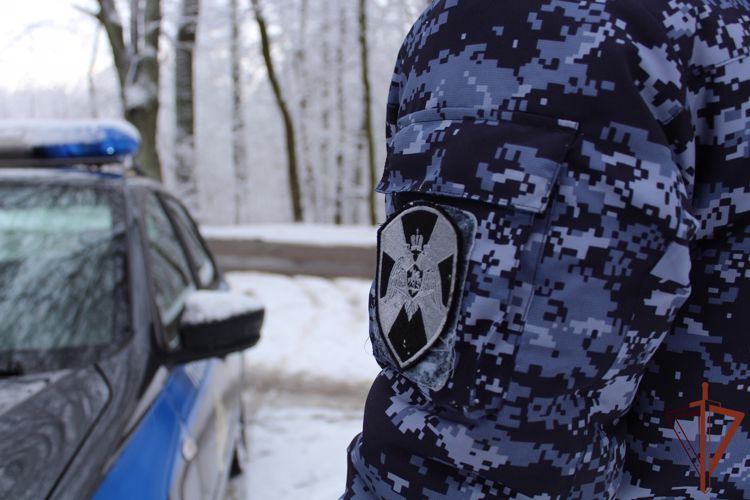 Патруль Росгвардии помог вернуться домой страдающему потерей памяти пожилому жителю Башкортостана