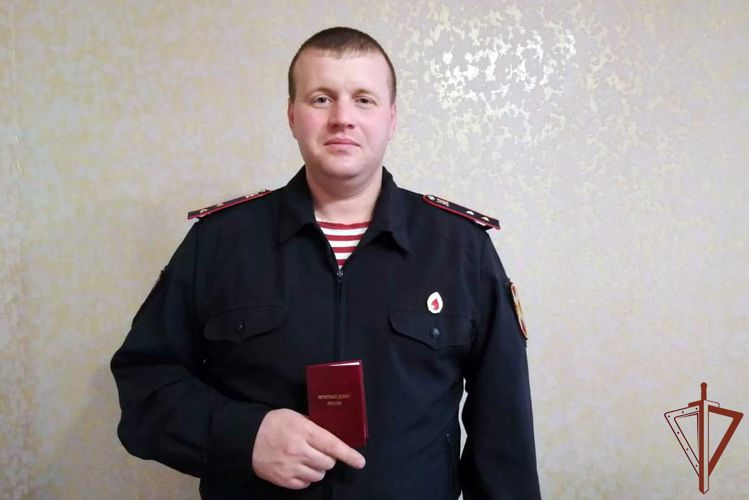 Военнослужащие и сотрудники Росгвардии приняли участие в донорской акции в Югре