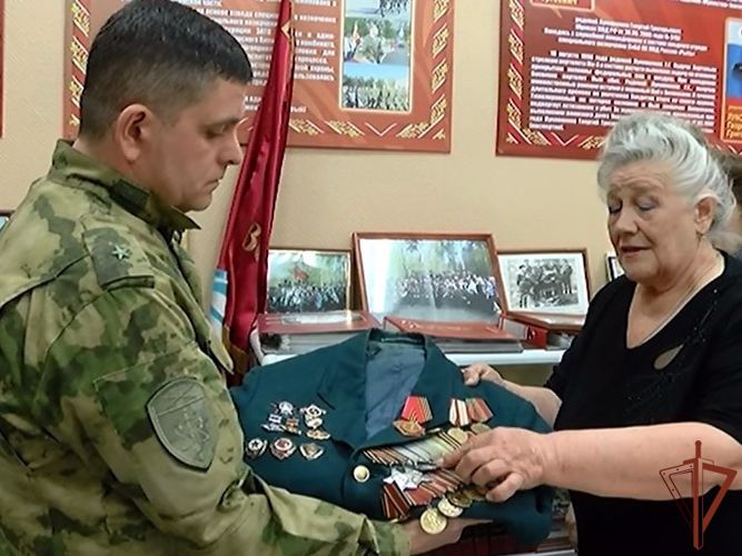 В музей северского соединения Росгвардии передан китель ветерана Великой Отечественной войны (видео)