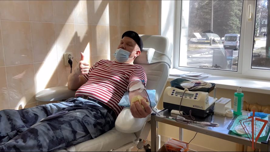Петербургский ОМОН  принял участие в добровольной сдаче крови для онкологического центра