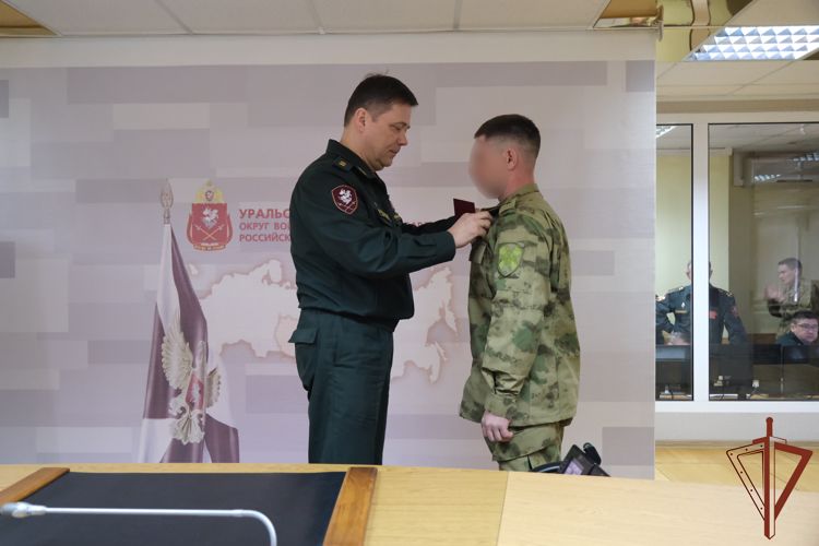 Военнослужащим Уральского округа Росгвардии, принимавшим участие в специальной операции по защите Донбасса, вручены государственные награды
