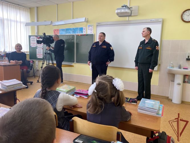 Всероссийская патриотическая акция «Письмо солдату» проведена Росгвардией в Томске (видео)