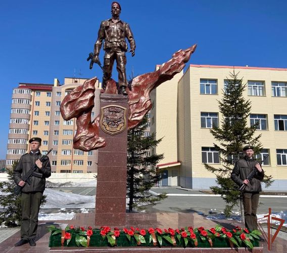 Один день в отряде спецназа Росгвардии провели воспитанники патриотических клубов Новосибирска