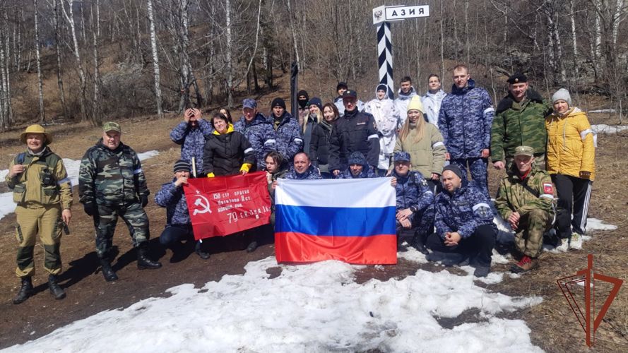 Росгвардия и юнармейцы на Южном Урале присоединились к патриотическому проекту «Своих не бросаем»
