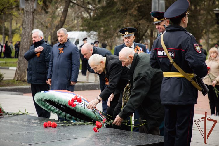 Росгвардия участвует в мероприятиях, посвященных 78-ой годовщине  освобождения Симферополя от немецко-фашистских захватчиков