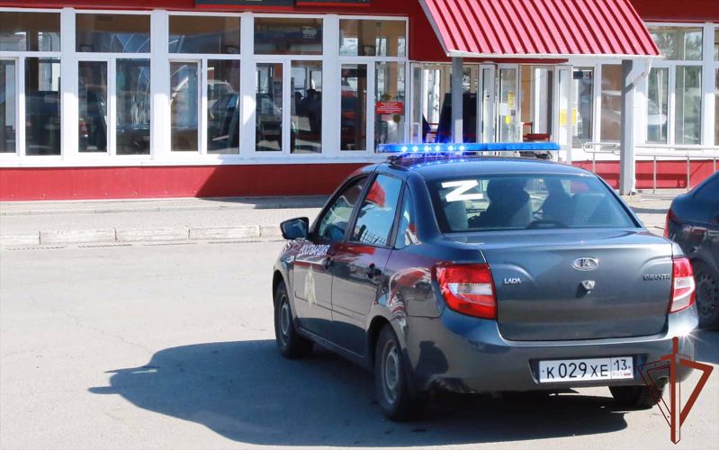 При участии Росгвардии обеспечена охрана общественного порядка во время встречи беженцев из ДНР и ЛНР в Мордовии
