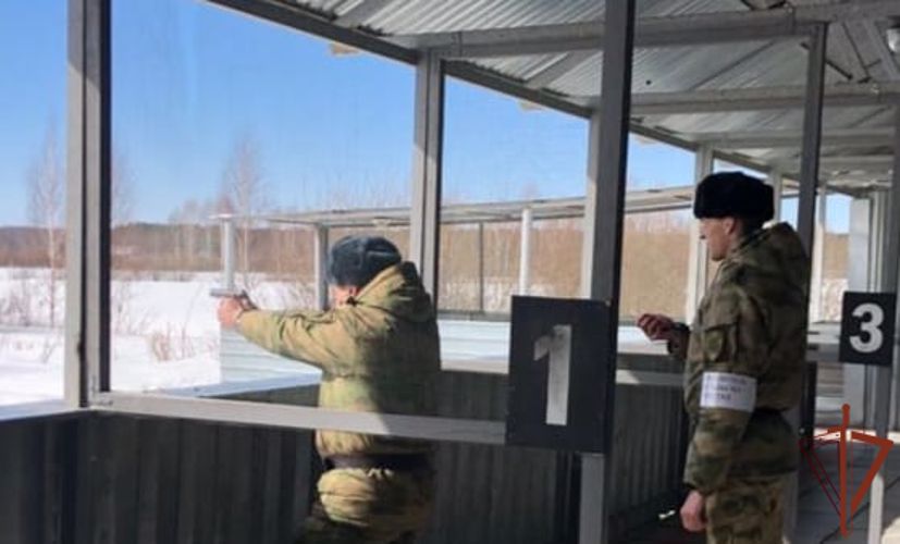 В уральском кинологическом центре Росгвардии состоялось первенство по стрельбе (видео)