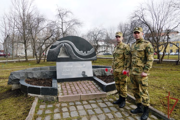 Росгвардейцы Северо-Западного округа вспомнили участников ликвидации последствий радиационных аварий 