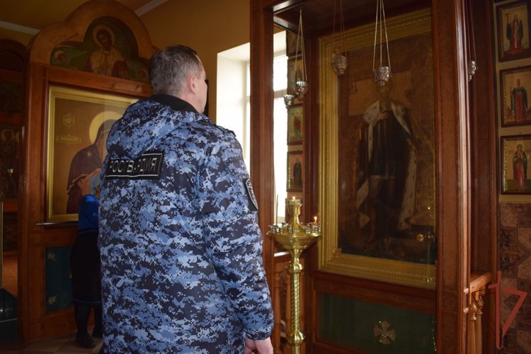 В Северо-Кавказском округе Росгвардии прошли молебны о здравии участников спецоперации