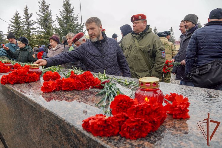 В софринской бригаде Росгвардии почтили память погибших военнослужащих