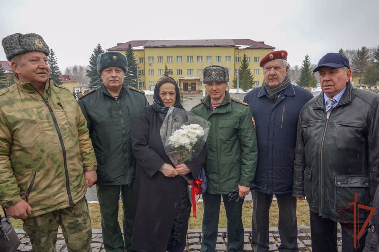 В софринской бригаде Росгвардии почтили память погибших военнослужащих