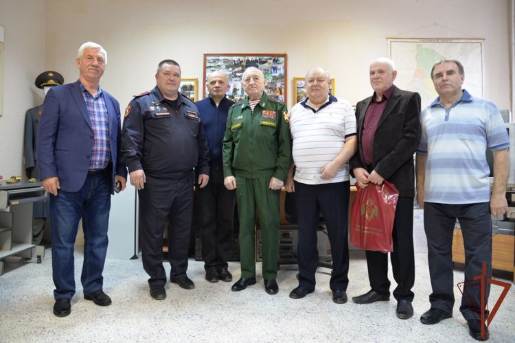 Росгвардия проводит на Урале чествование ветеранов войск правопорядка 
