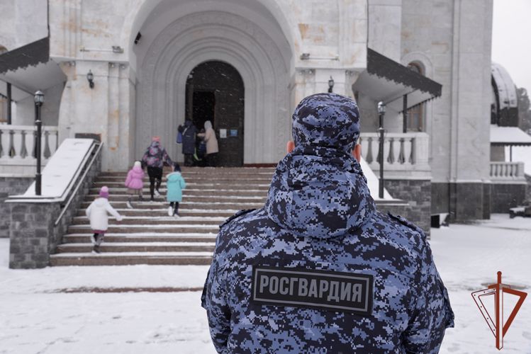 Росгвардия обеспечила общественную безопасность в период празднования Вербного воскресенья на Урале