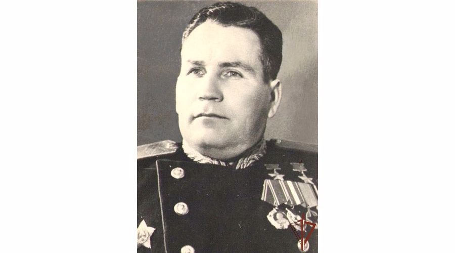 В честь 88-летия учреждения звания Героя Советского Союза росгвардейцы Юга России отдали дань уважения кавалерам медали Золотая звезда