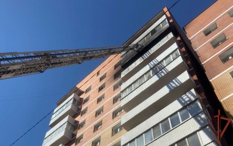 Двоих детей спас росгвардеец из горящего дома в Улан-Удэ