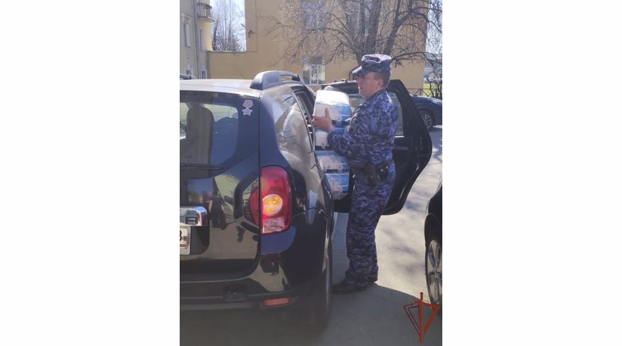 Росгвардейцы присоединились к акции «Мы вместе» в Санкт-Петербурге