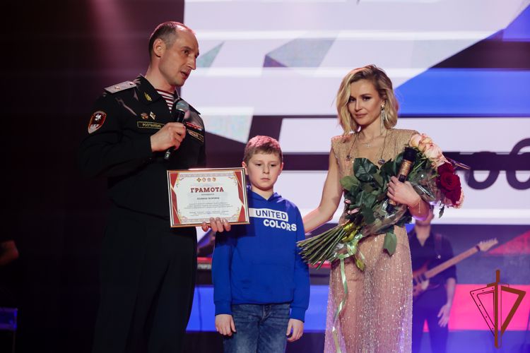 В ДИВИЗИИ им. Ф.Э. ДЗЕРЖИНСКОГО  СОСТОЯЛСЯ КОНЦЕРТ ЗВЁЗД РОССИЙСКОЙ ЭСТРАДЫ ДЛЯ ВОЕННОСЛУЖАЩИХ И ЧЛЕНОВ ИХ СЕМЕЙ
