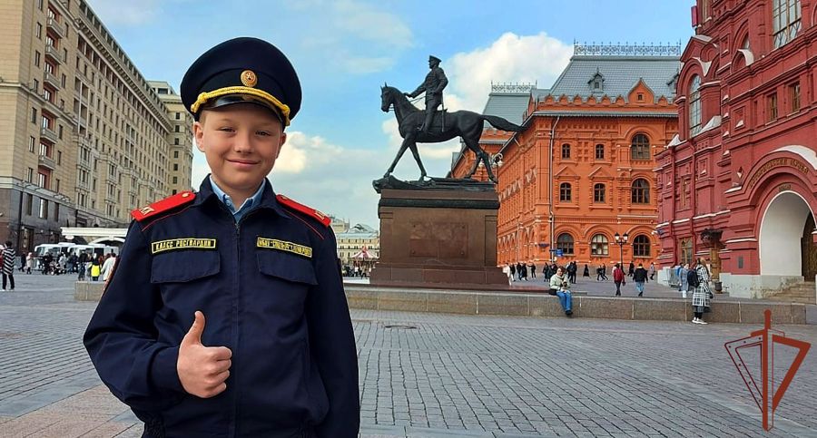 Ученик класса Росгвардии стал призером Международного конкурса детского творчества (видео)