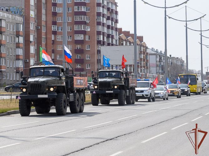 При участии Росгвардии в Хакасии стартовал автопробег к годовщине Победы 