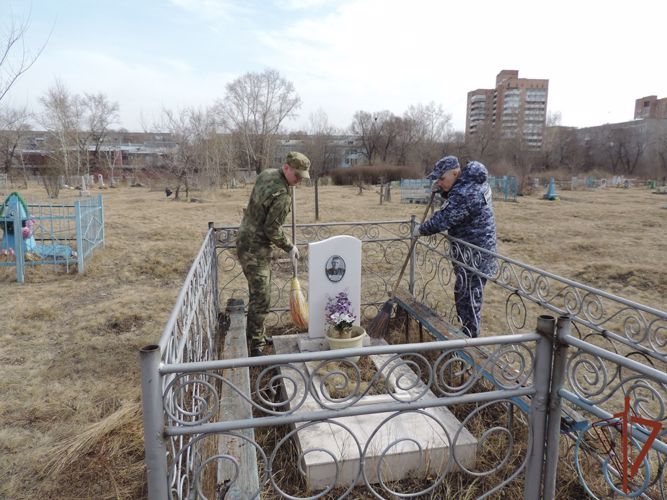 Росгвардейцы в Хакасии привели в порядок места захоронения участников Великой Отечественной войны