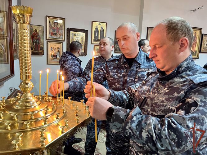 В Северо-Кавказском округе Росгвардии прошли молебны о здравии участников спецоперации