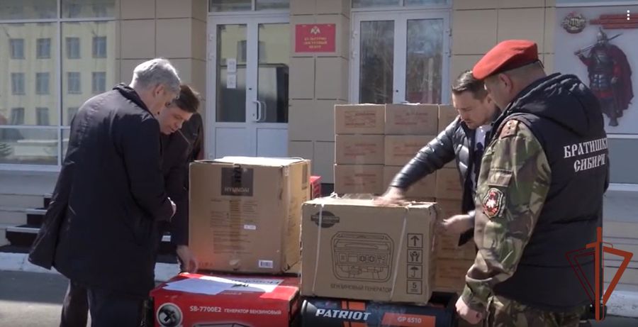 Союз медиков Новосибирска и бойцы отряда «Ермак» Росгвардии отправили гуманитарную помощь врачам Донбасса