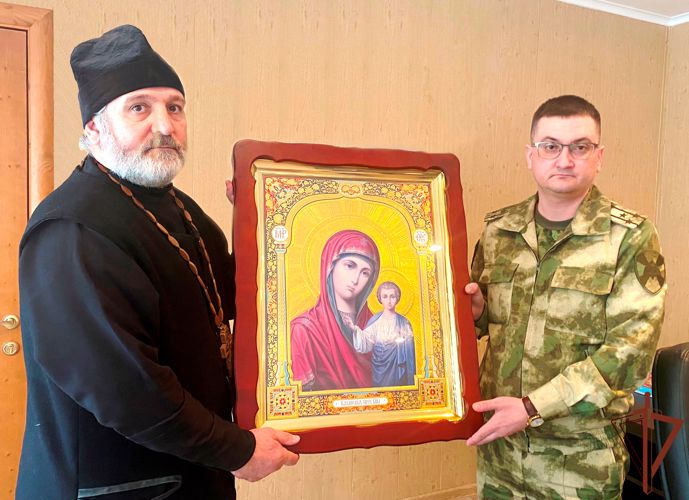  Копии икон из Волгограда переданы в дар  росгвардейцам – участникам специальной операции на территории Украины