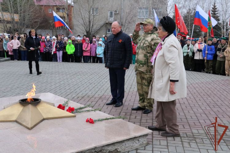Начальник Управления Росгвардии по Омской области принял участие в акции «Эстафета Знамени Победы»