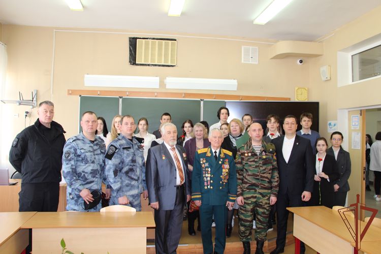 Память погибшего сотрудника ОМОН почтили в Подмосковье