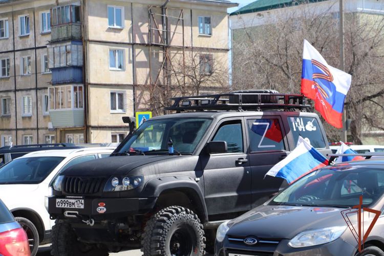 Росгвардейцы поддержали акцию-автопробег «Своих не бросаем» 