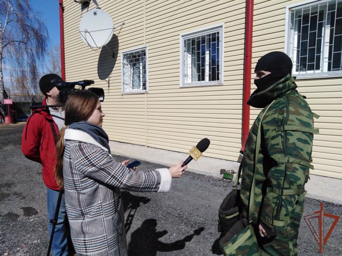 Сюжет о работе взрывотехников Росгвардии вышел на курганском телевидении (видео)