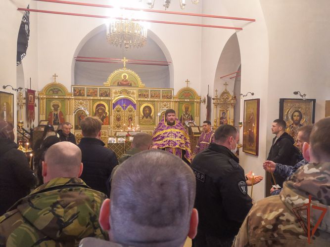 Росгвардейцы во Владимире почтили память сослуживцев, погибших при исполнении служебного и воинского долга
