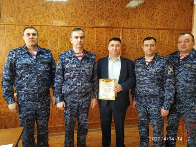Ветеранов войск правопорядка поздравили в Югре