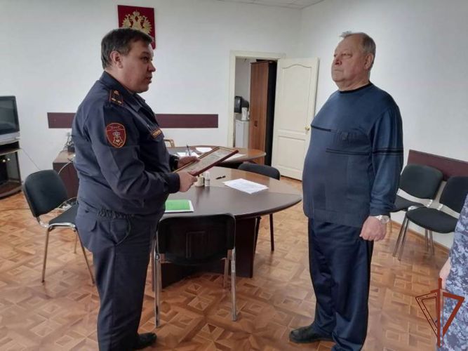 Ветеранов войск правопорядка поздравили в Югре 