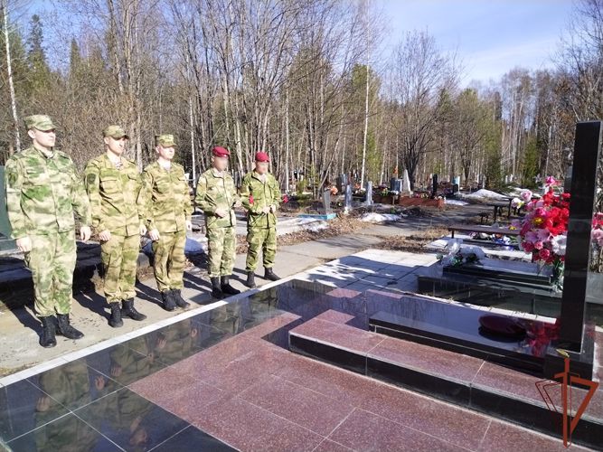 Память бойца войск правопорядка - Героя России Олега Терешкина почтили на Среднем Урале (видео)