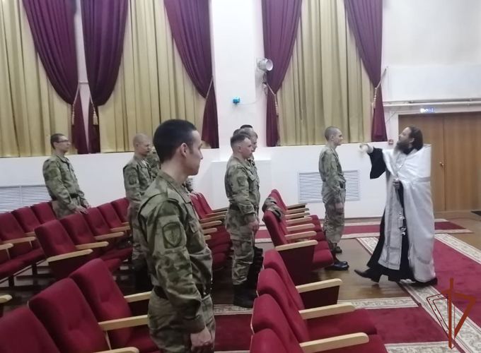   Охрану общественного порядка пасхальных богослужений на Урале обеспечила Росгвардия