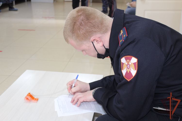 Росгвардейцы пополнили банк донорской крови в Вологодской области