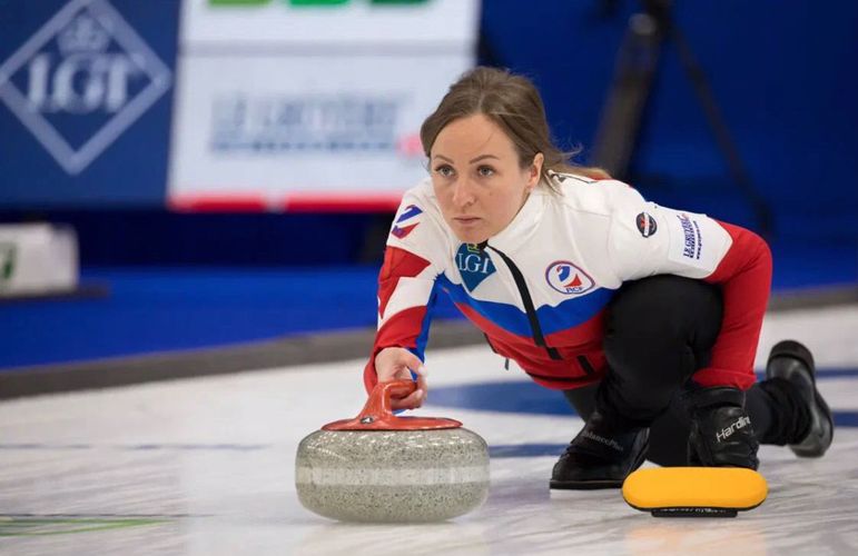 Спортсменка из Росгвардии стала призером чемпионата России по керлингу