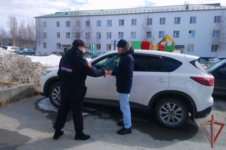 К международной акции «Георгиевская лента» в Югре присоединились военнослужащие и сотрудники Росгвардии 