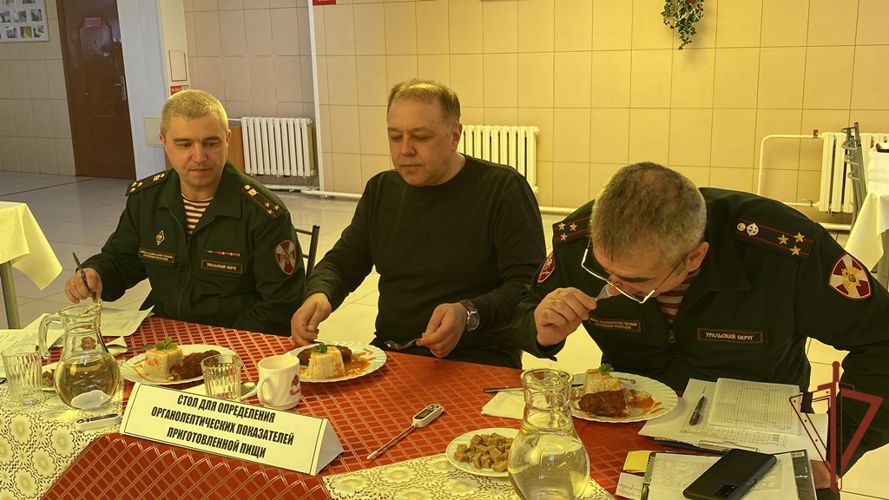 В Уральском округе Росгвардии определились лучшие специалисты продовольственной службы (видео)