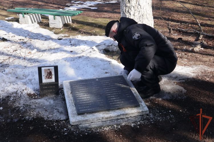 Сотрудники ОМОН «Бастион» Росгвардии почтили память павших в Великой Отечественной войне 