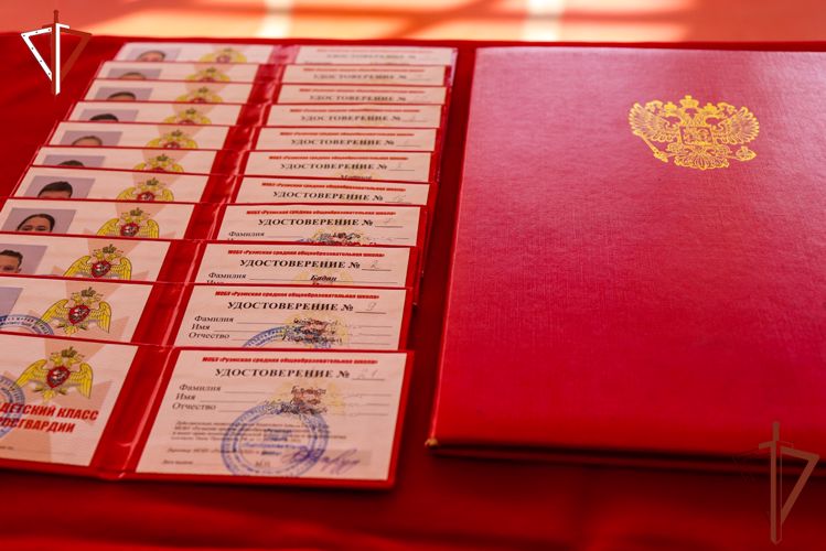В Марий Эл кадеты класса Росгвардии произнесли клятву на верность Родине