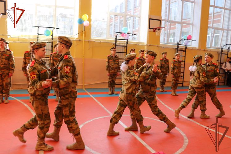 В Марий Эл кадеты класса Росгвардии произнесли клятву на верность Родине