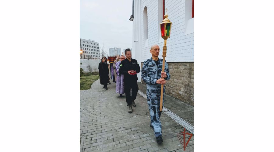 Спецназовцы столичного главка Росгвардии приняли участие в крестном ходе